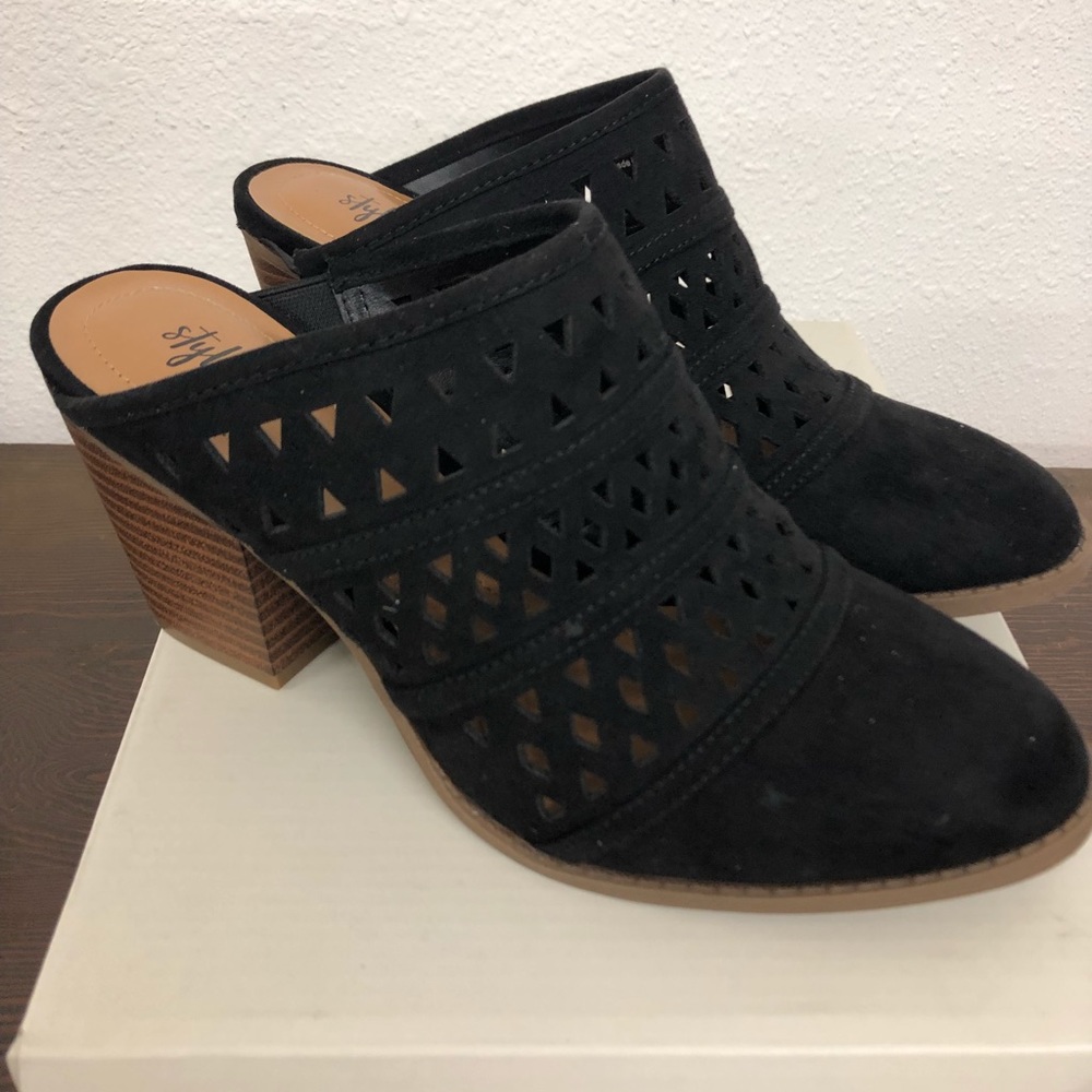 Black mules